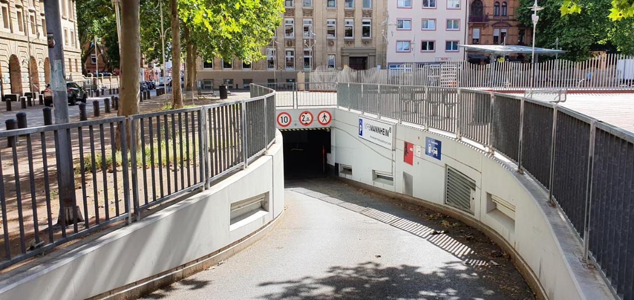 Ferienwohnung gemütliches Privatzimmer in Mannheims Stadtmitte Exterior foto